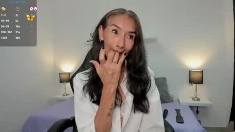 Snapshot of emma_mendoza chatting on November 13, 12:04 pm Emma online show from November 13, 12:04 pm