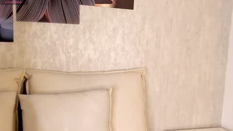 Snapshot of emma_morgann chatting on January 10, 11:11 am Emma Morgann online show from January 10, 11:11 am