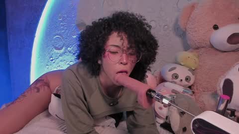     online show from January 27, 1:09 pm