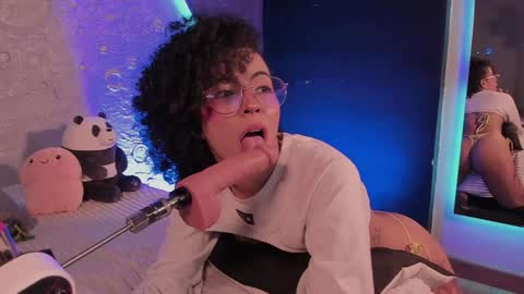     online show from January 31, 1:12 pm