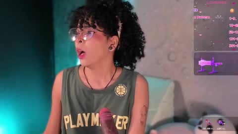     online show from October 14, 10:05 am