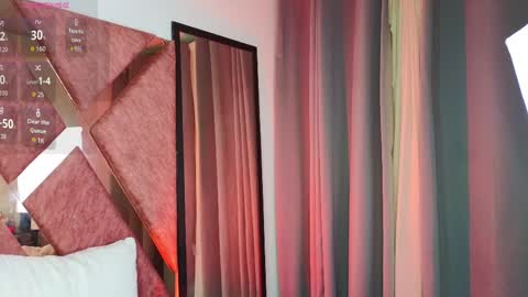 EMMA REVEES  online show from March 31, 5:52 am