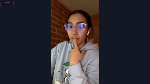 Emma Rouse Independent Model online show from November 18, 4:55 pm