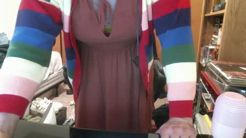 Snapshot of emma_the_boy chatting on September 27, 9:47 am emma_the_boy online show from September 27, 9:47 am