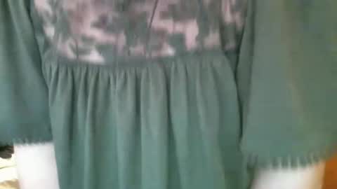 Snapshot of emma_the_boy chatting on March 16, 7:23 am emma_the_boy online show from March 16, 7:23 am