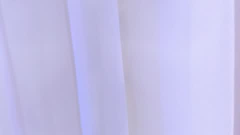 Snapshot of emma_torres__ chatting on December 2, 11:45 am Ema online show from December 2, 11:45 am