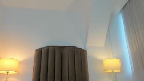 Snapshot of emma_torres__ chatting on February 17, 12:12 pm Ema online show from February 17, 12:12 pm