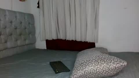 Snapshot of emma_walter22 chatting on June 17, 9:38 pm emma online show from June 17, 9:38 pm