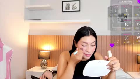   online show from November 23, 11:32 am