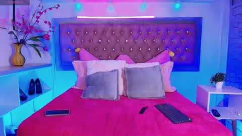 neko  online show from October 9, 10:08 pm