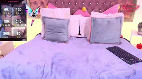 neko  online show from November 22, 8:52 pm