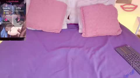 neko  online show from November 26, 8:54 pm