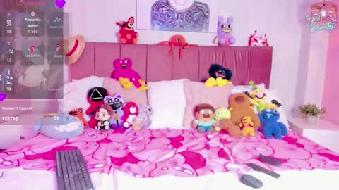 Snapshot of emma_wilder_ chatting on February 21, 9:05 pm Emma online show from February 21, 9:05 pm