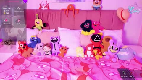 Snapshot of emma_wilder_ chatting on February 24, 8:07 pm Emma online show from February 24, 8:07 pm