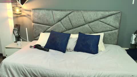 emma online show from February 25, 11:41 am