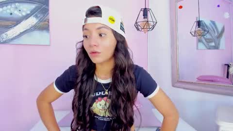 Emma  online show from November 22, 8:30 pm