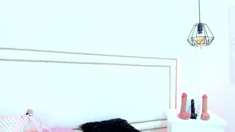 Snapshot of emmaa_sandoval chatting on May 11, 9:45 pm Emma online show from May 11, 9:45 pm