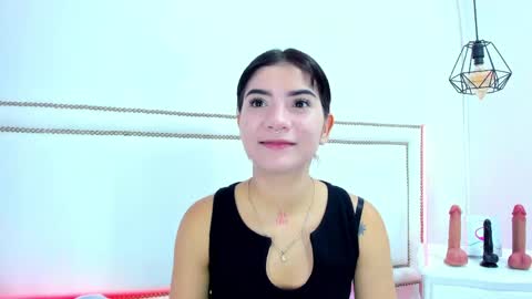 Snapshot of emmaa_sandoval chatting on May 31, 4:03 pm Emma online show from May 31, 4:03 pm