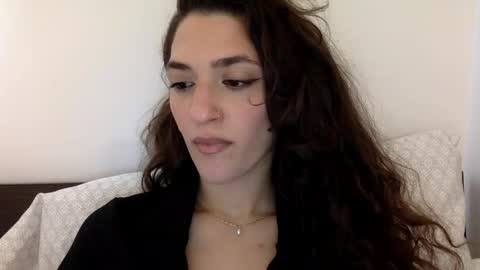 Emma online show from January 24, 6:04 pm