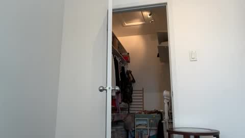 Emma online show from March 12, 4:57 pm