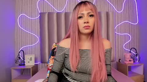 Snapshot of emmabanner chatting on March 30, 10:33 pm Natalia online show from March 30, 10:33 pm