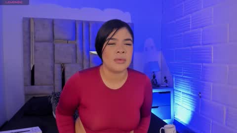 Snapshot of emmabecket2 chatting on October 8, 12:14 pm emma becket online show from October 8, 12:14 pm