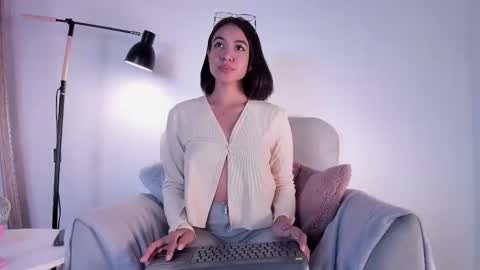 Emma Coel online show from December 3, 3:09 am