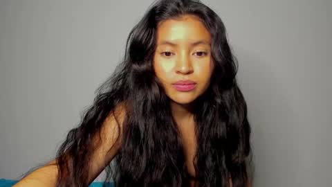Emma independent model online show from December 9, 7:18 pm