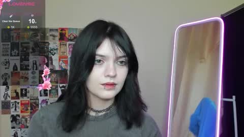 Emma online show from November 26, 9:21 am