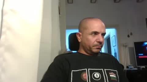 Ariel online show from December 14, 9:08 pm