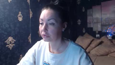 EmmaGoldX online show from January 16, 2:04 am