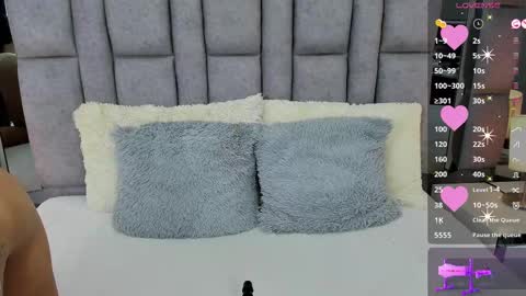 EMMA HILL online show from February 16, 12:30 am