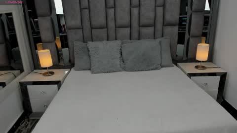 EMMA HILL online show from December 22, 11:07 am