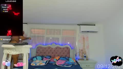 Snapshot of emmahills_sex chatting on December 9, 1:13 pm Emma online show from December 9, 1:13 pm