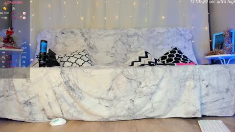 emmahotvibe online show from December 25, 2:46 am