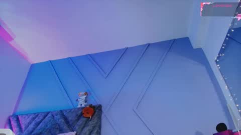  Emma  online show from October 22, 4:02 am