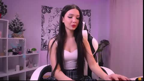 Emma online show from December 28, 4:19 am