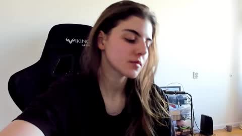 Emma online show from October 7, 11:29 am