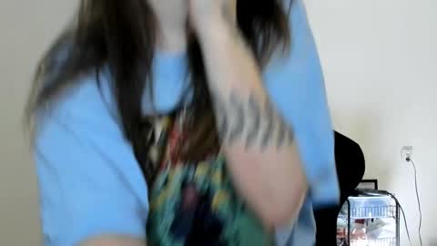 Emma online show from January 14, 2:23 pm