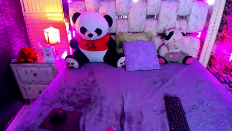 Emma online show from April 9, 4:01 pm