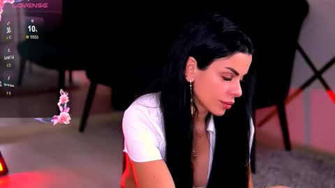 Emma online show from November 26, 7:48 pm