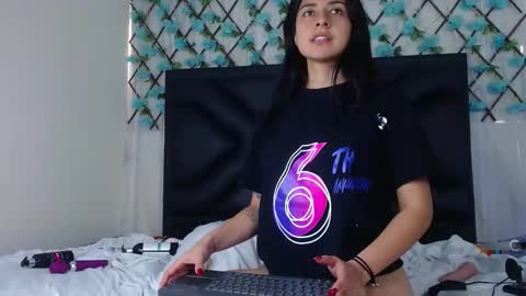  Emma  online show from November 26, 3:35 pm