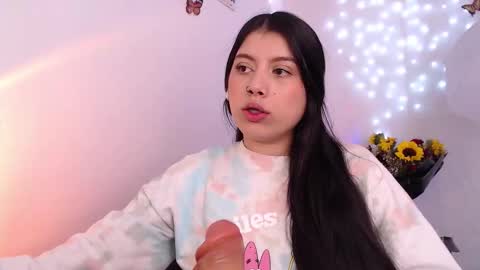 Snapshot of emmi_0 chatting on September 28, 4:45 pm Emily Independent model online show from September 28, 4:45 pm