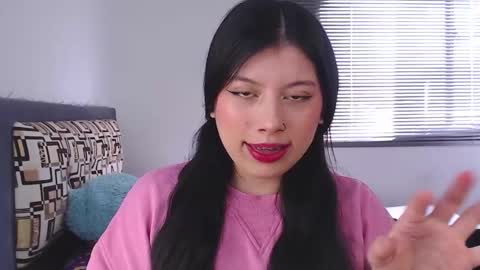 Snapshot of emmi_0 chatting on October 5, 1:42 pm Emily Independent model online show from October 5, 1:42 pm
