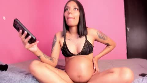 Emmi online show from December 18, 4:29 am