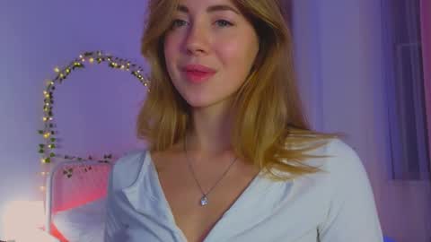 Snapshot of emmi_rosee chatting on January 21, 12:39 pm Miss Emmi online show from January 21, 12:39 pm