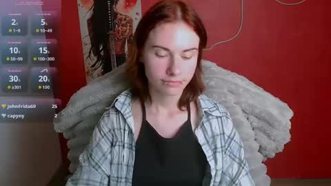 Snapshot of emmi_rossum chatting on August 3, 9:04 am Emmi online show from August 3, 9:04 am