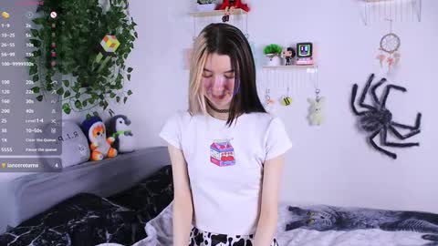 emmie_everly online show from December 17, 1:06 pm