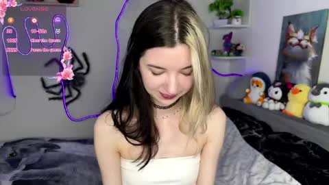 emmie_everly online show from June 5, 9:09 pm