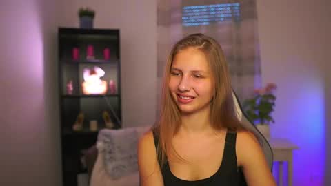 Snapshot of emmie_murray chatting on January 17, 2:22 pm Emmie online show from January 17, 2:22 pm